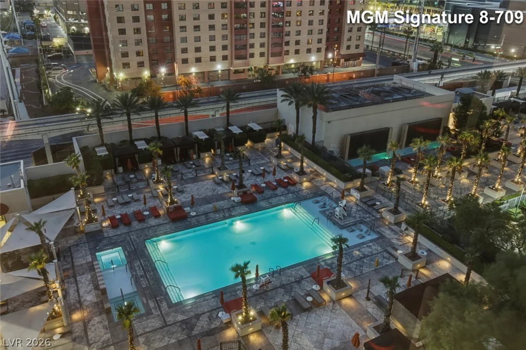135 Harmon, Las Vegas, NV 89109