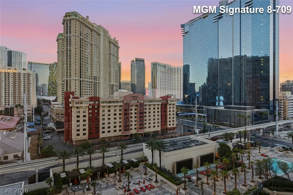 135 Harmon, Las Vegas, NV 89109