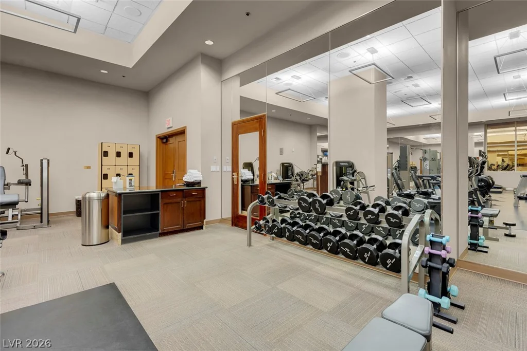 135 Harmon, Las Vegas, NV 89109