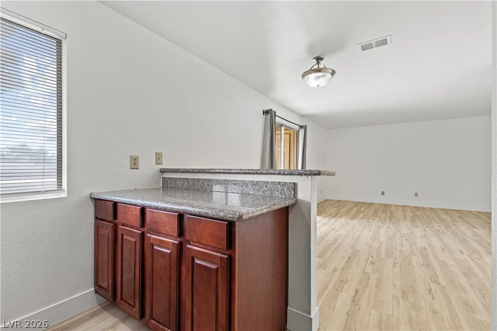 5383 Indian River, Las Vegas, NV 89103