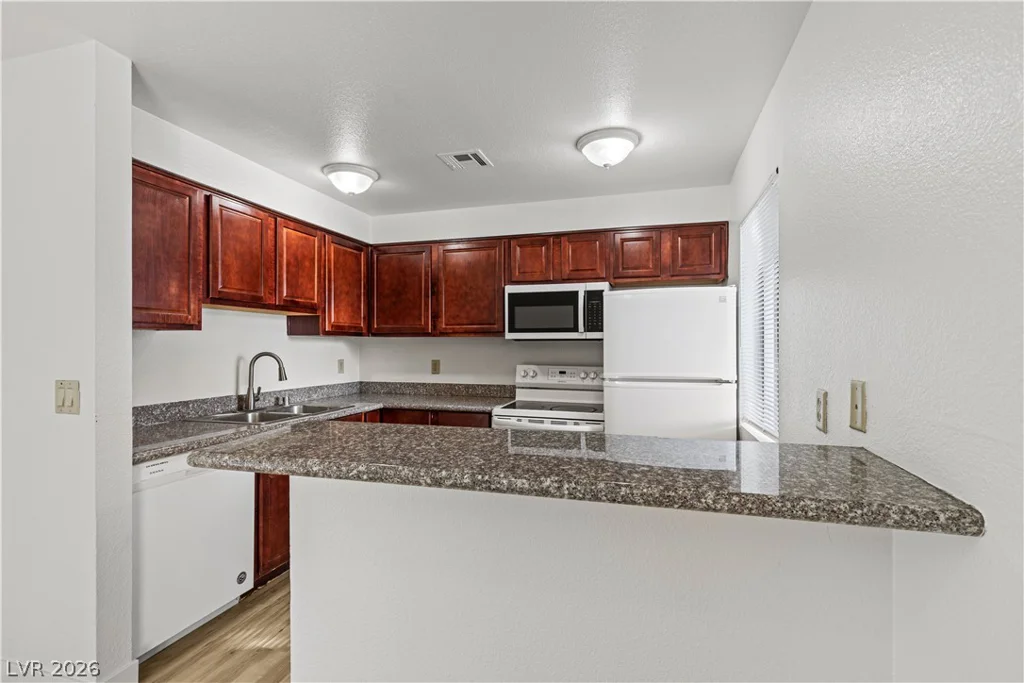 5383 Indian River, Las Vegas, NV 89103
