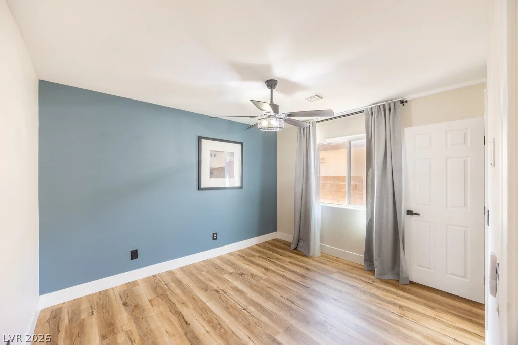 8217 Cabin Springs, Las Vegas, NV 89131