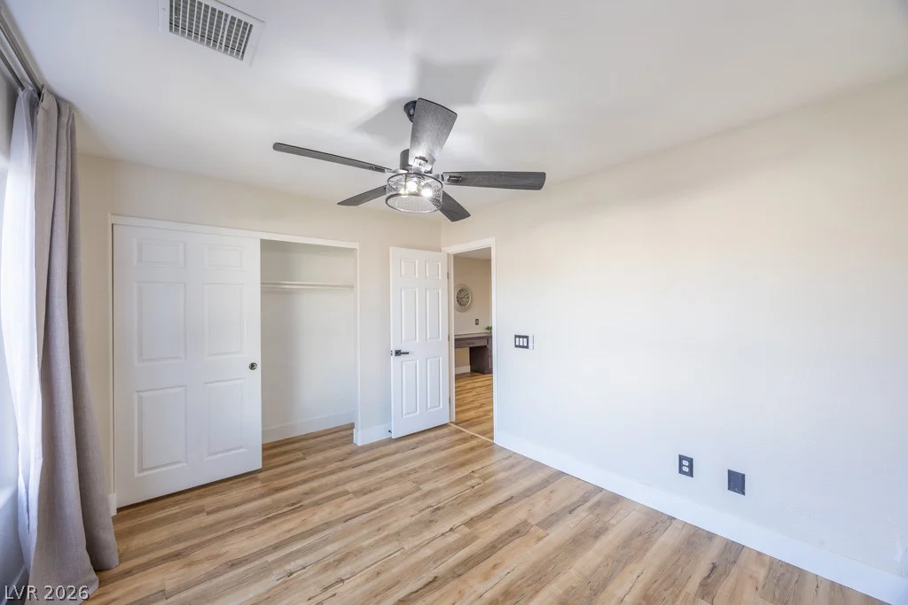 8217 Cabin Springs, Las Vegas, NV 89131