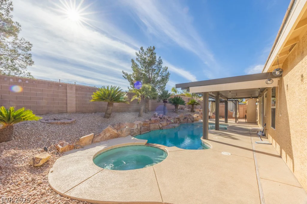 8217 Cabin Springs, Las Vegas, NV 89131