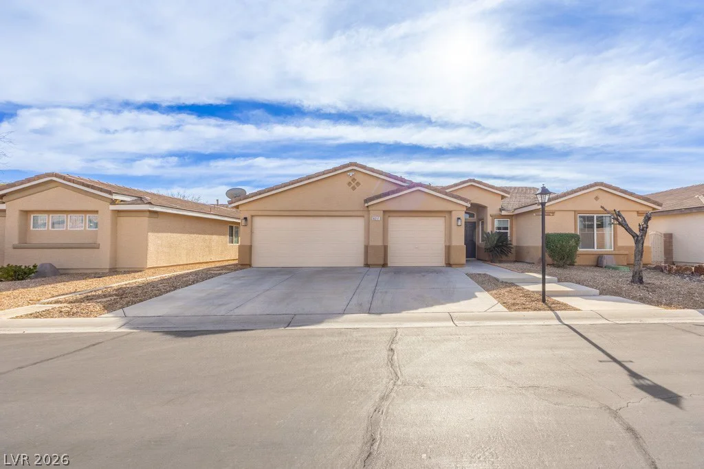 8217 Cabin Springs, Las Vegas, NV 89131