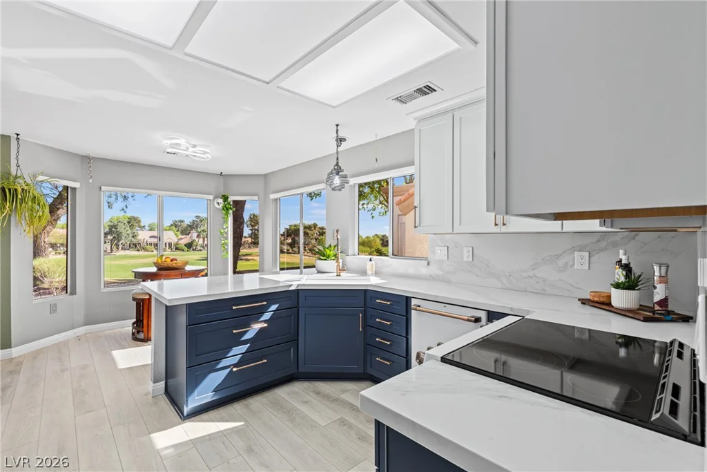 9032 Sundial, Las Vegas, NV 89134