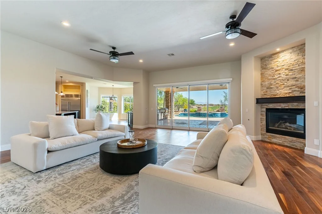 712 Canyon Greens, Las Vegas, NV 89144