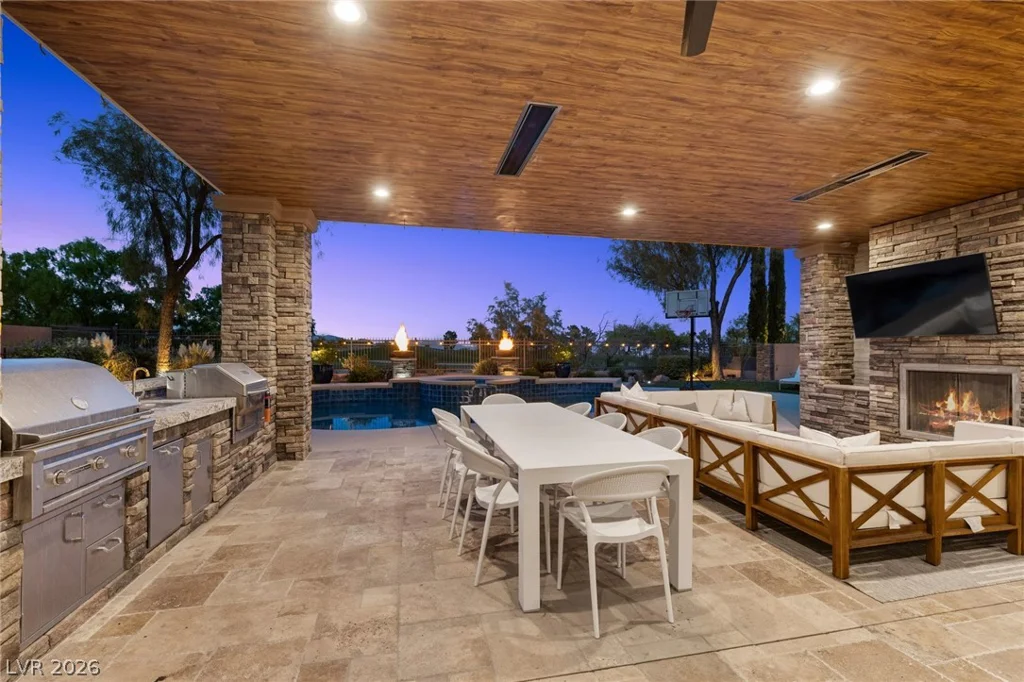 712 Canyon Greens, Las Vegas, NV 89144
