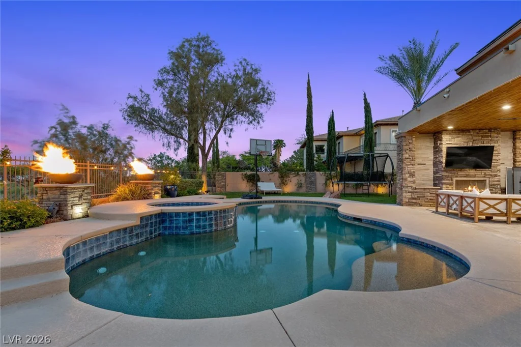 712 Canyon Greens, Las Vegas, NV 89144