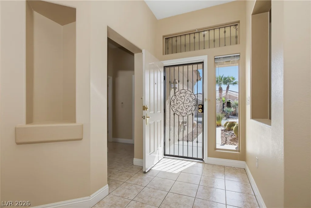 2261 Hot Oak Ridge, Las Vegas, NV 89134