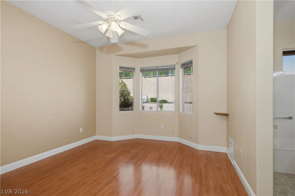 2261 Hot Oak Ridge, Las Vegas, NV 89134