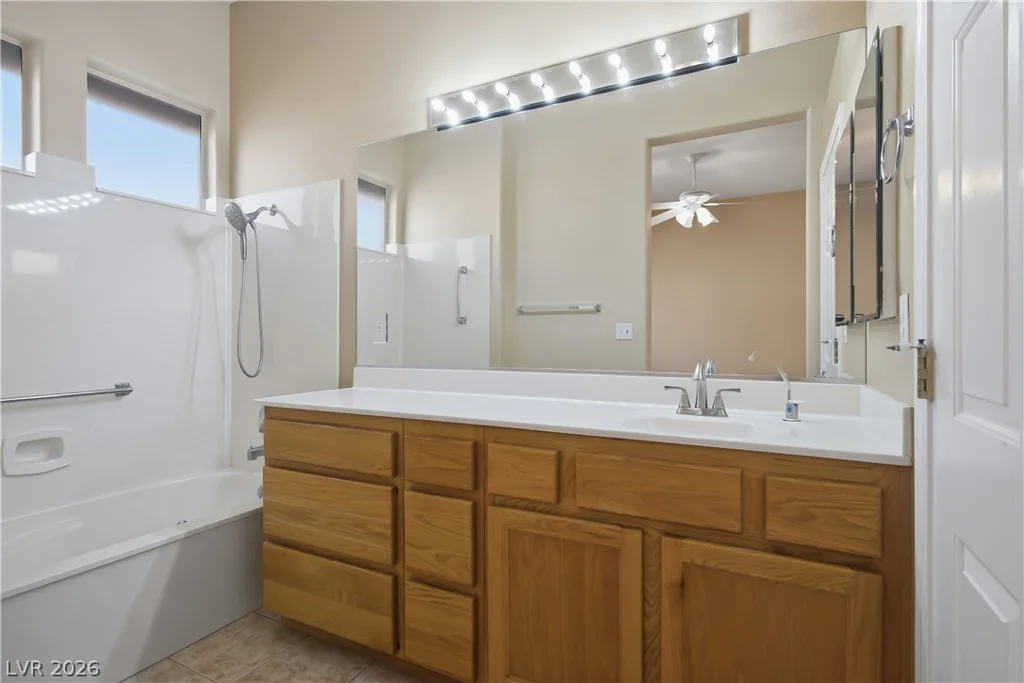 2261 Hot Oak Ridge, Las Vegas, NV 89134
