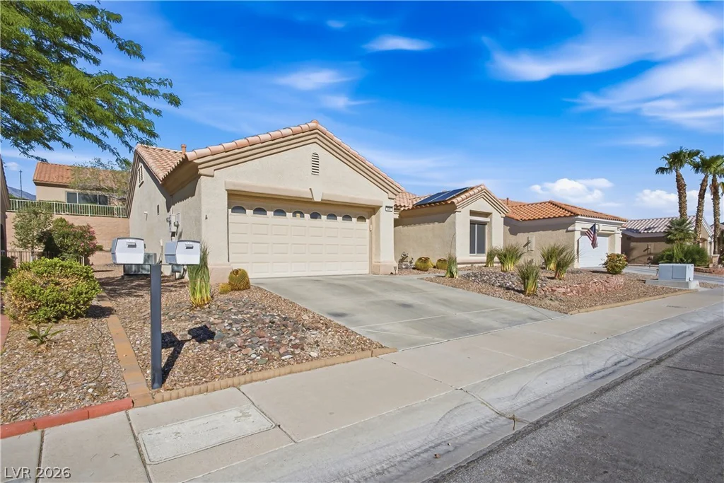 2261 Hot Oak Ridge, Las Vegas, NV 89134