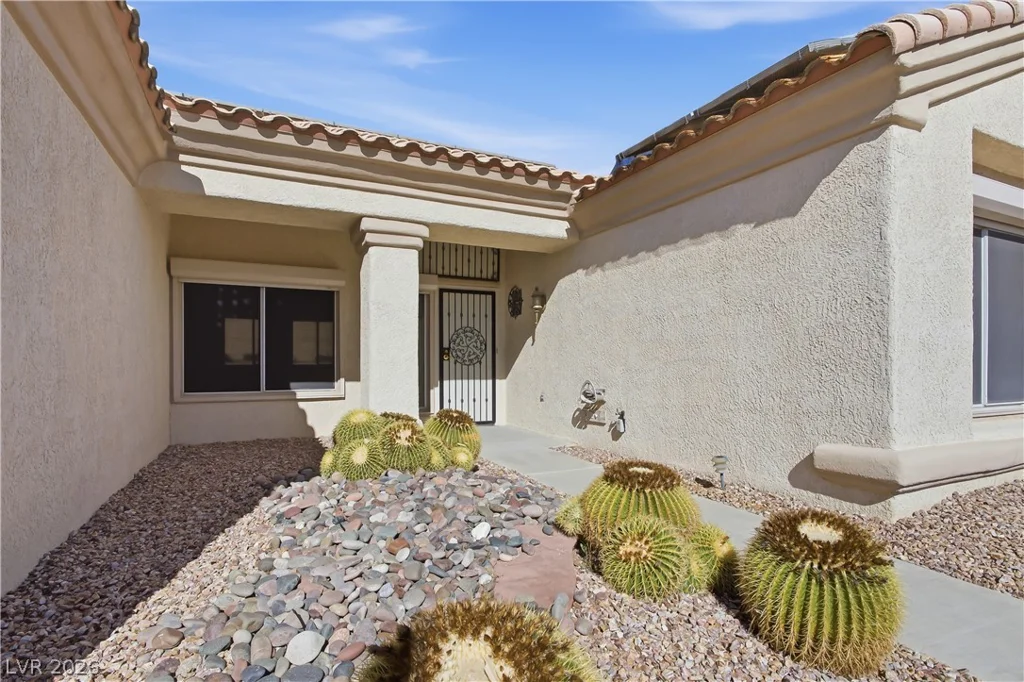 2261 Hot Oak Ridge, Las Vegas, NV 89134