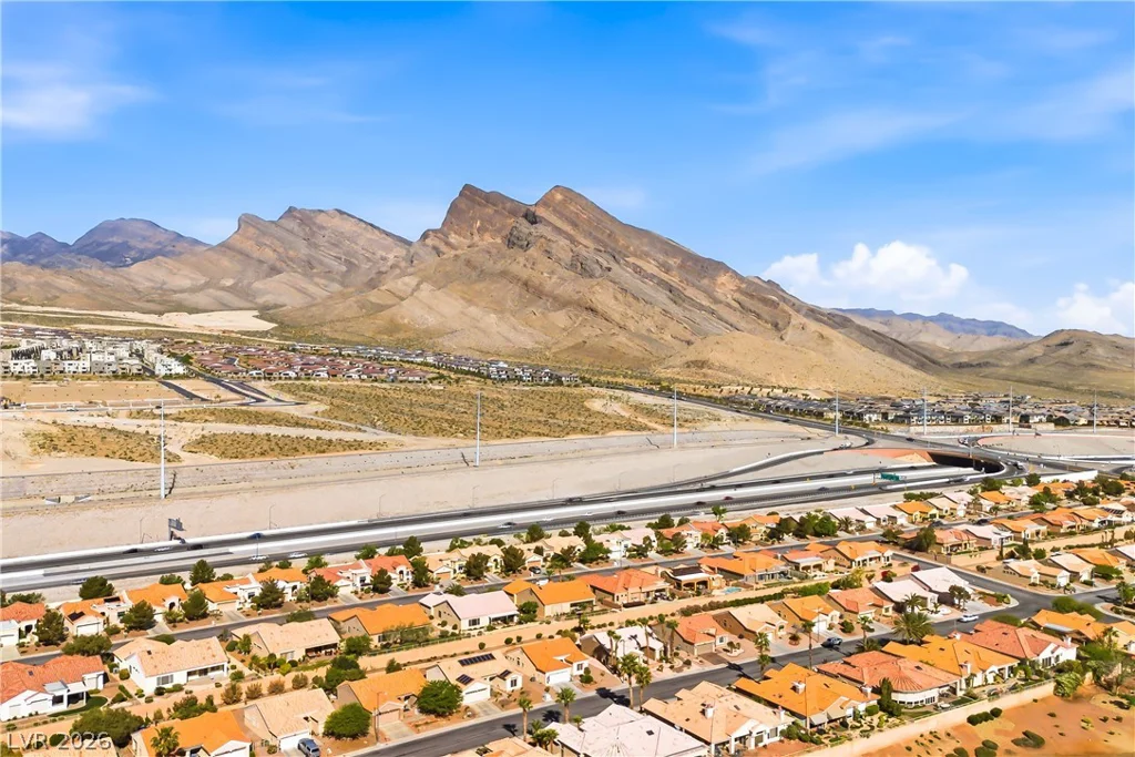 2261 Hot Oak Ridge, Las Vegas, NV 89134