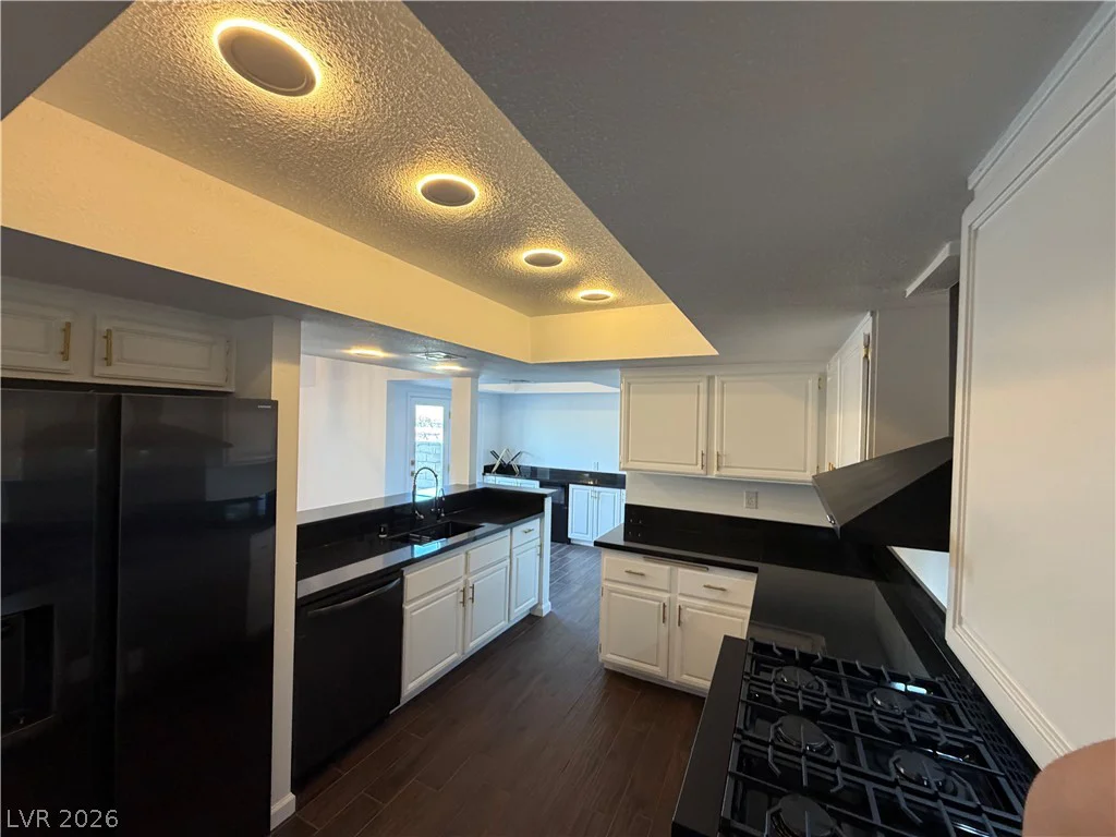 245 Cimarron, Las Vegas, NV 89145