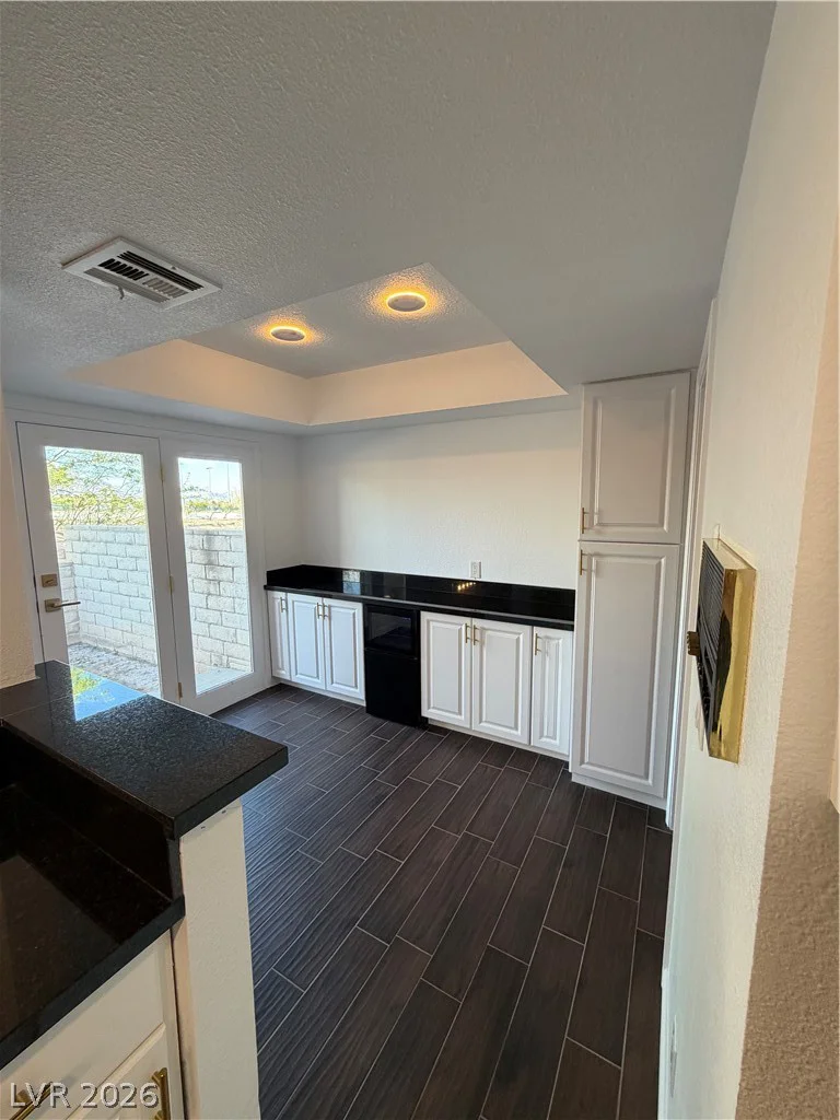 245 Cimarron, Las Vegas, NV 89145