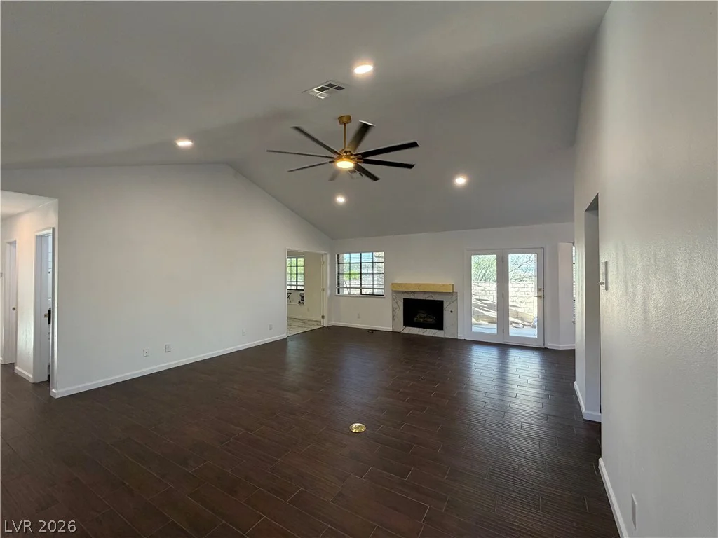 245 Cimarron, Las Vegas, NV 89145