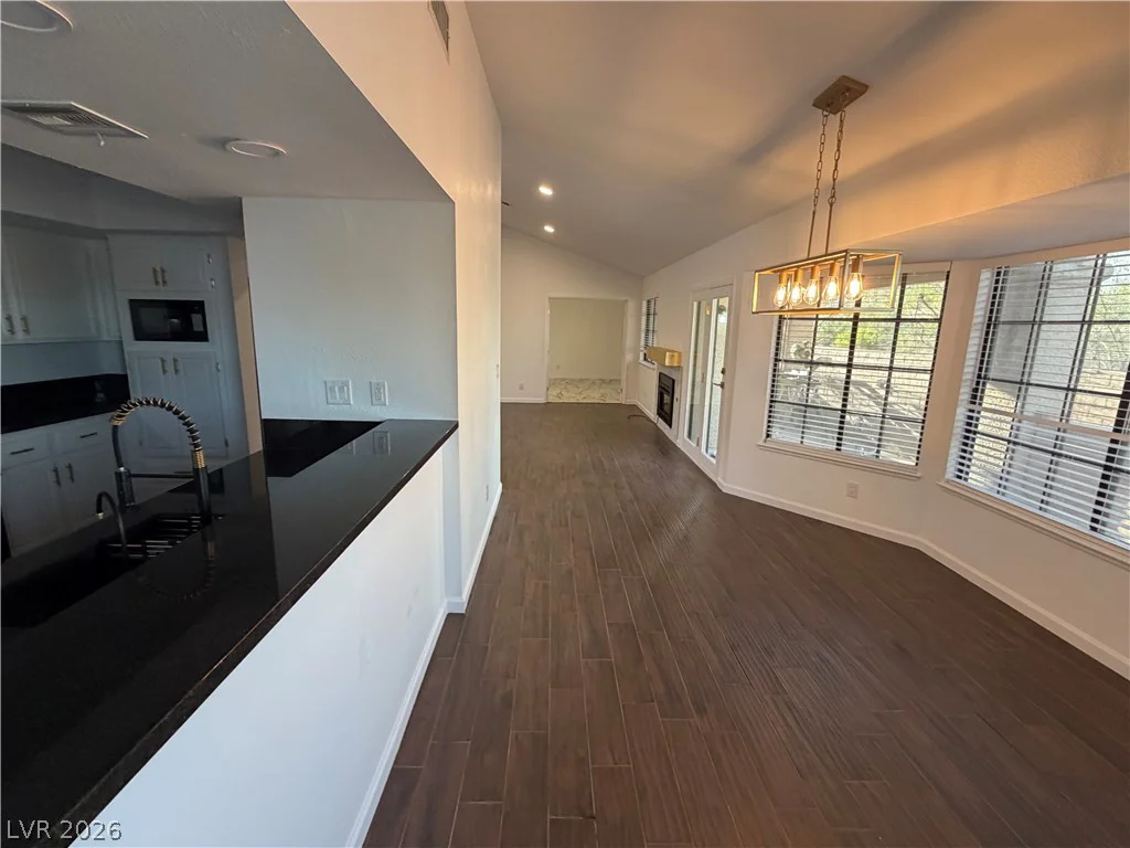 245 Cimarron, Las Vegas, NV 89145
