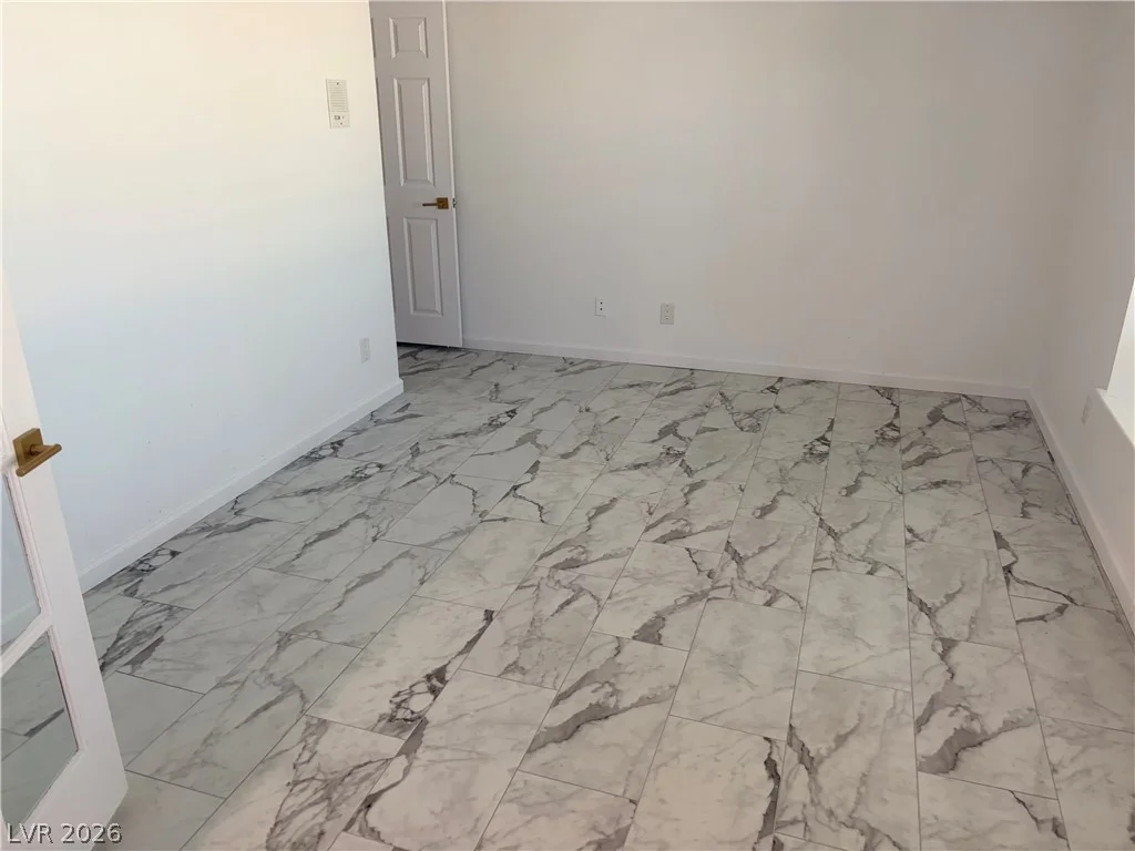245 Cimarron, Las Vegas, NV 89145