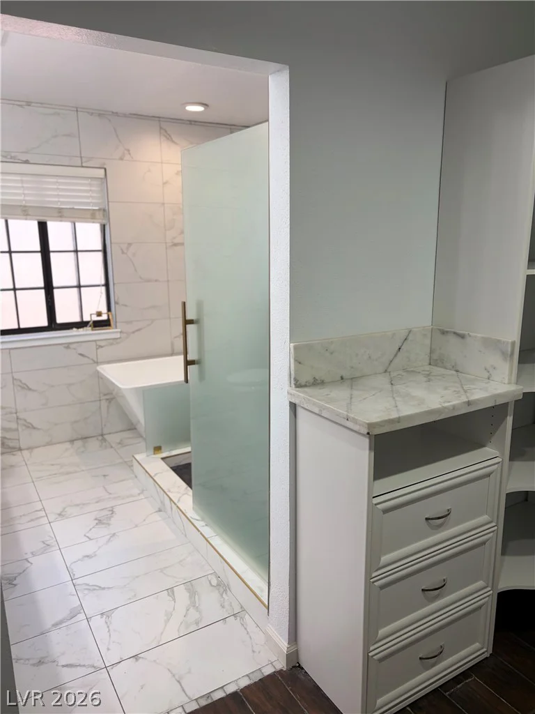 245 Cimarron, Las Vegas, NV 89145