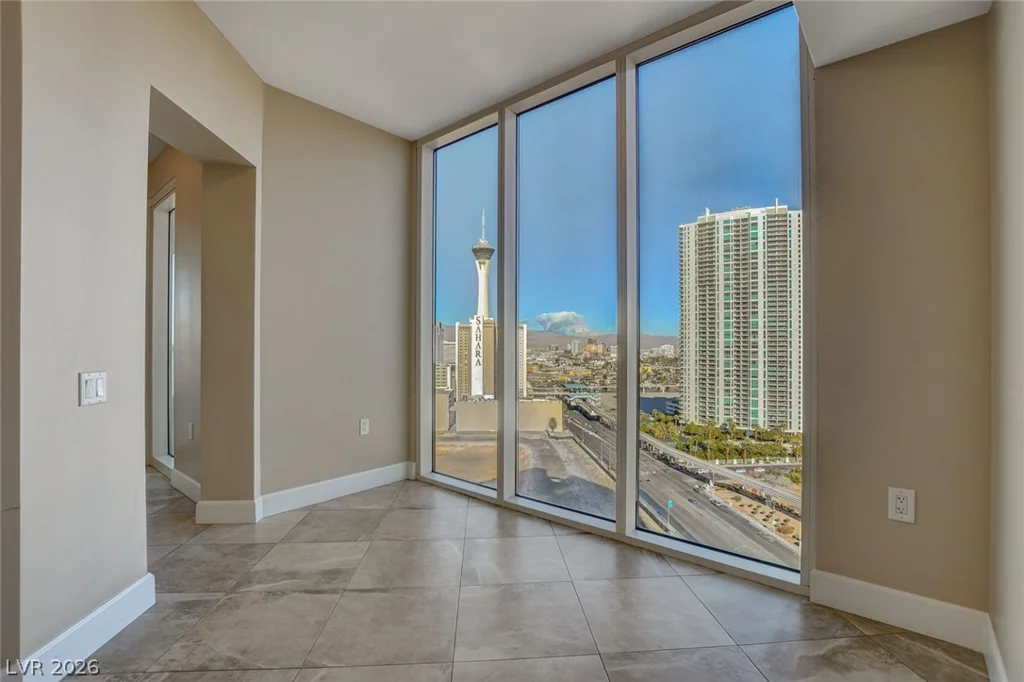 2777 Paradise, Las Vegas, NV 89109