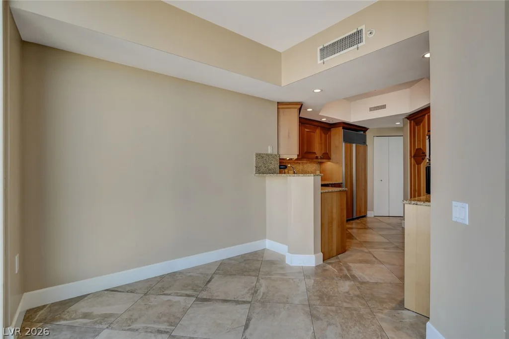 2777 Paradise, Las Vegas, NV 89109