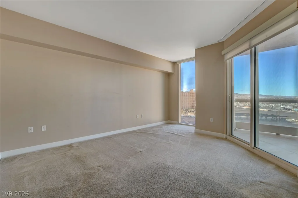 2777 Paradise, Las Vegas, NV 89109