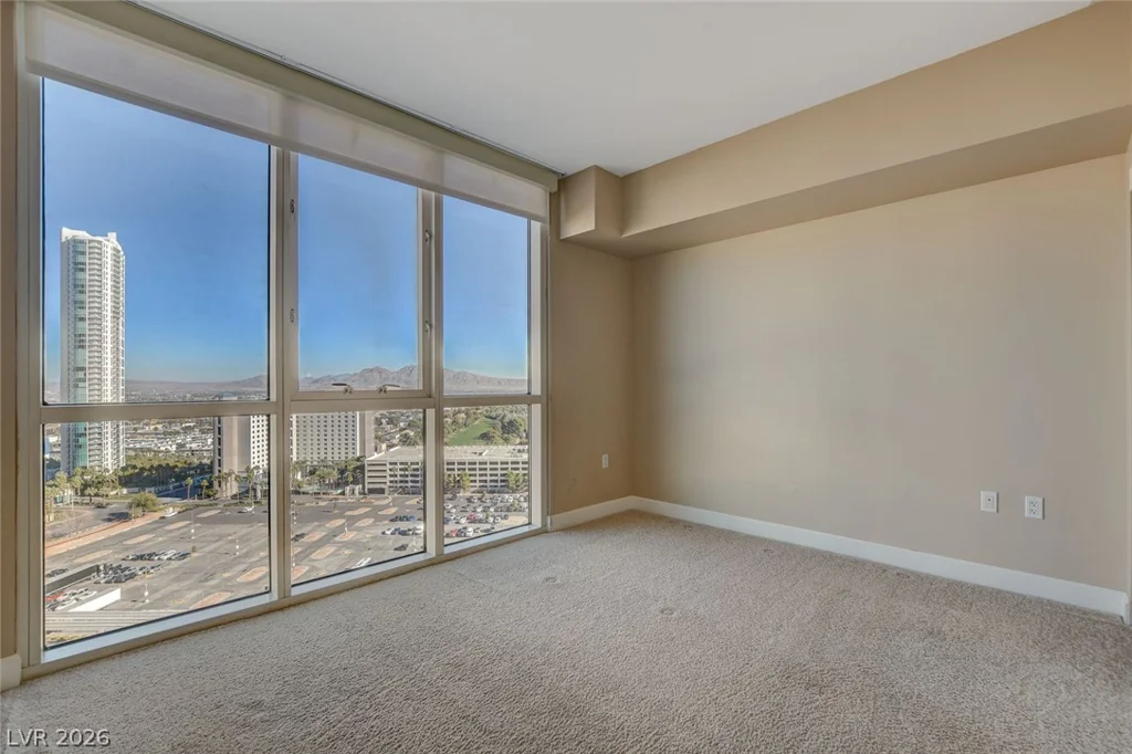 2777 Paradise, Las Vegas, NV 89109
