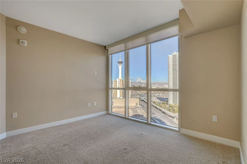 2777 Paradise, Las Vegas, NV 89109