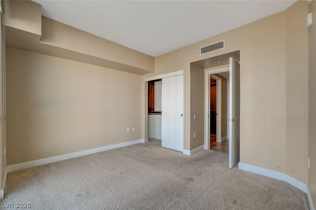 2777 Paradise, Las Vegas, NV 89109