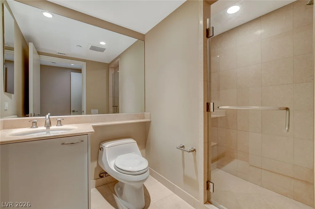 2777 Paradise, Las Vegas, NV 89109