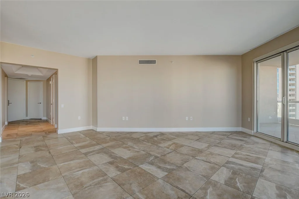 2777 Paradise, Las Vegas, NV 89109