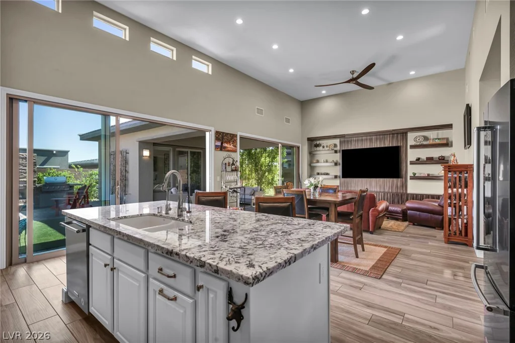 6706 DESERT CRIMSON, Las Vegas, NV 89148