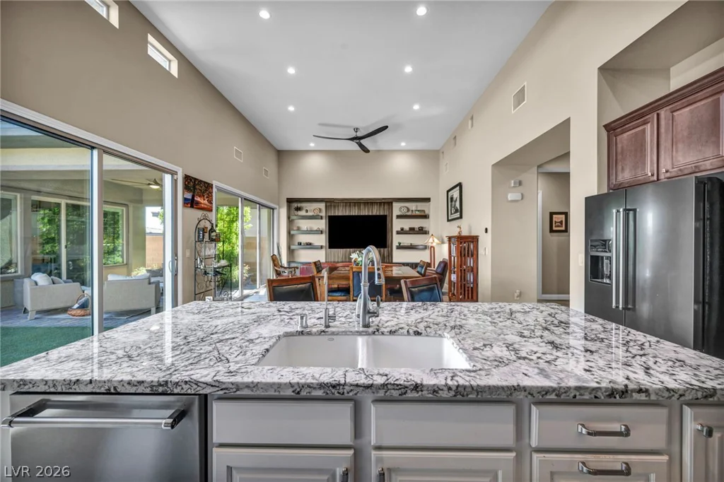 6706 DESERT CRIMSON, Las Vegas, NV 89148