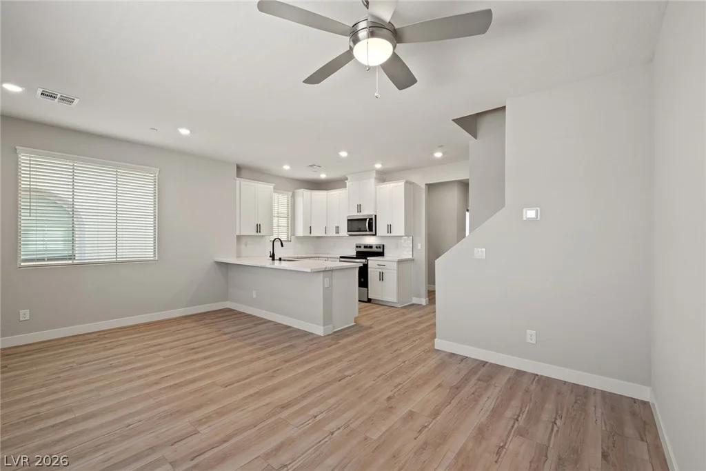 8356 Weidler, Las Vegas, NV 89166