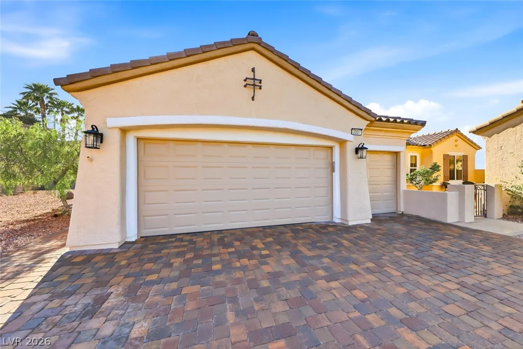 2001 Tulip Grove, Henderson, NV 89052