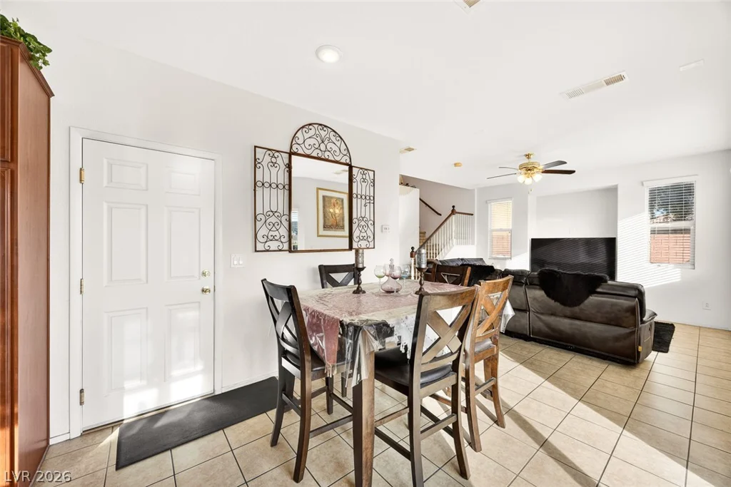 8809 Cavern Peak, Las Vegas, NV 89178
