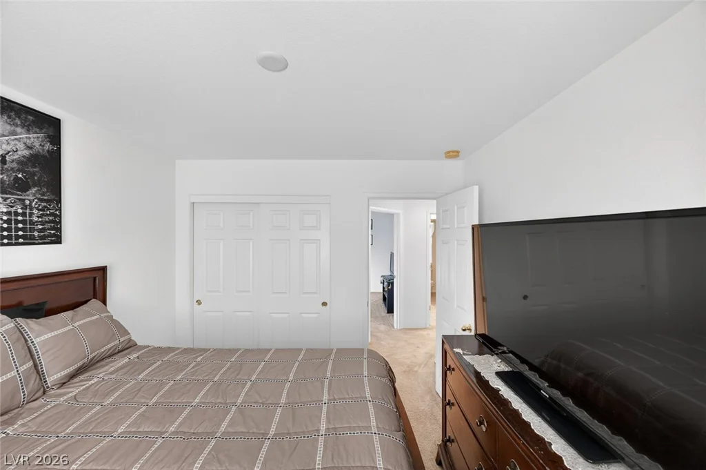 8809 Cavern Peak, Las Vegas, NV 89178