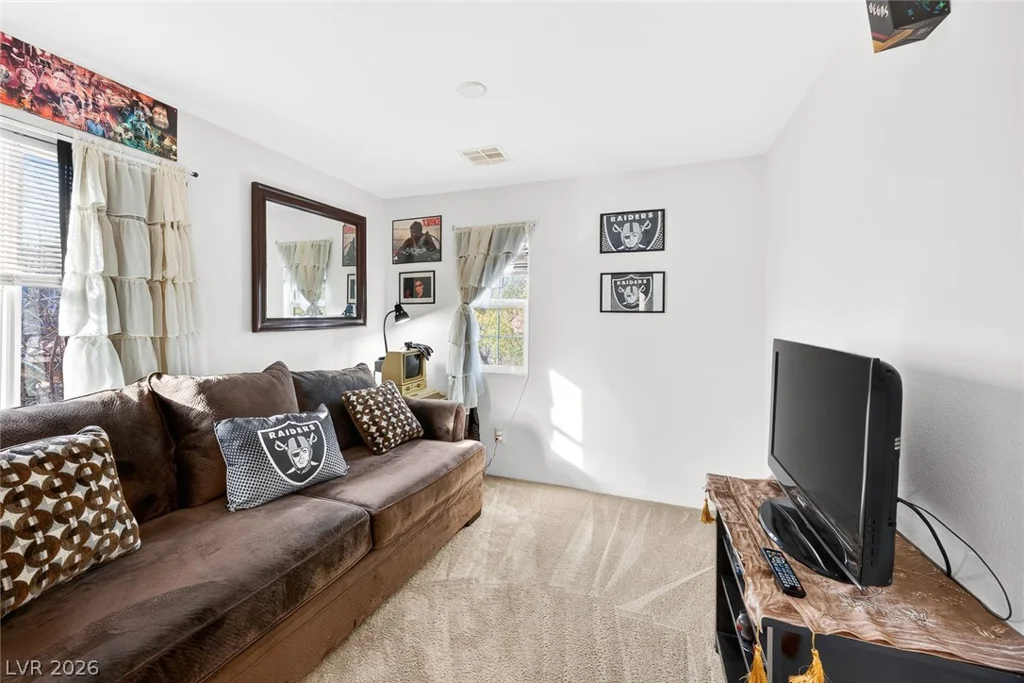 8809 Cavern Peak, Las Vegas, NV 89178