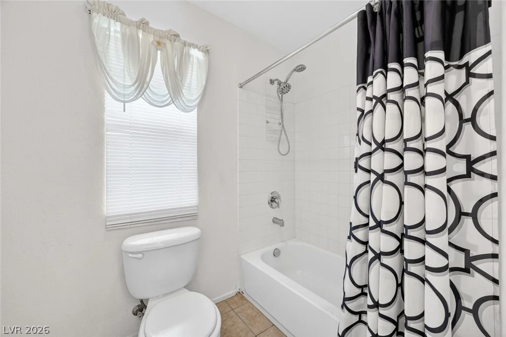 8809 Cavern Peak, Las Vegas, NV 89178