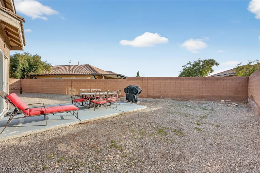 8809 Cavern Peak, Las Vegas, NV 89178