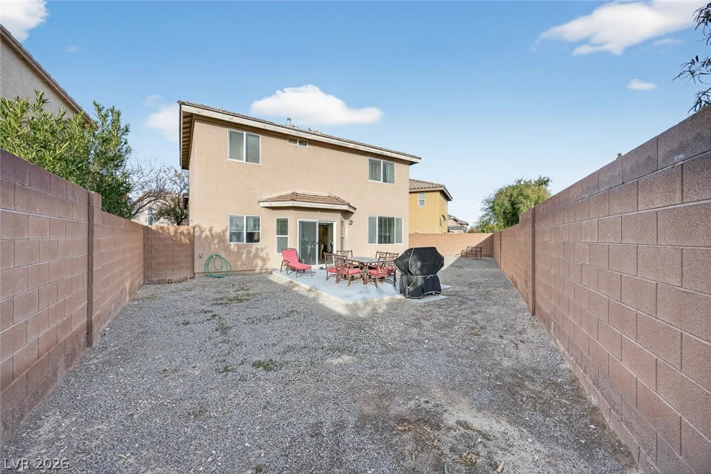 8809 Cavern Peak, Las Vegas, NV 89178