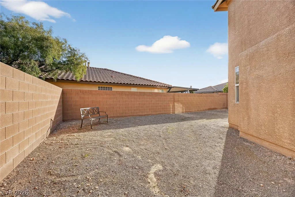 8809 Cavern Peak, Las Vegas, NV 89178