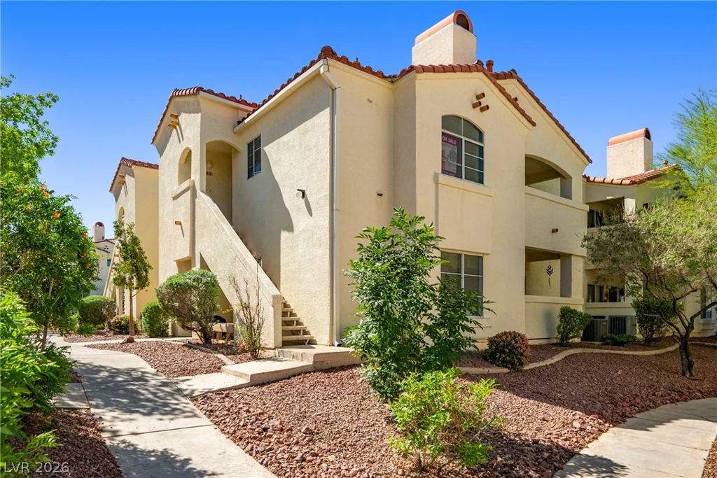 698 Racetrack, Henderson, NV 89015