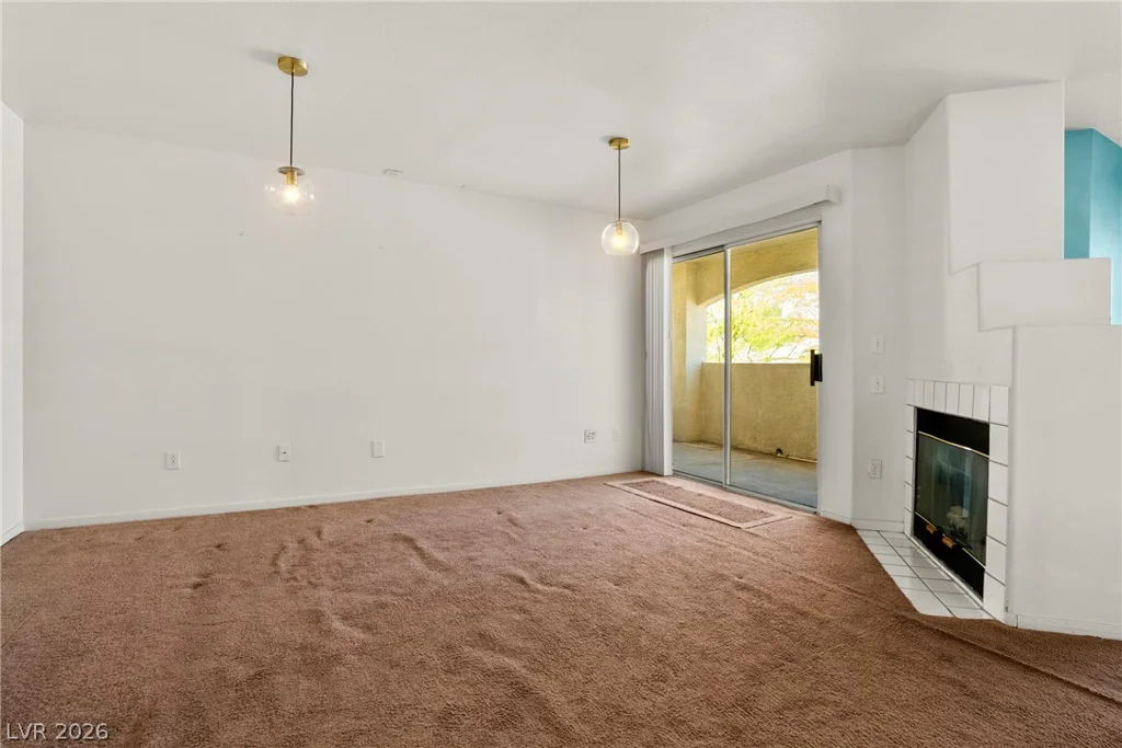 698 Racetrack, Henderson, NV 89015