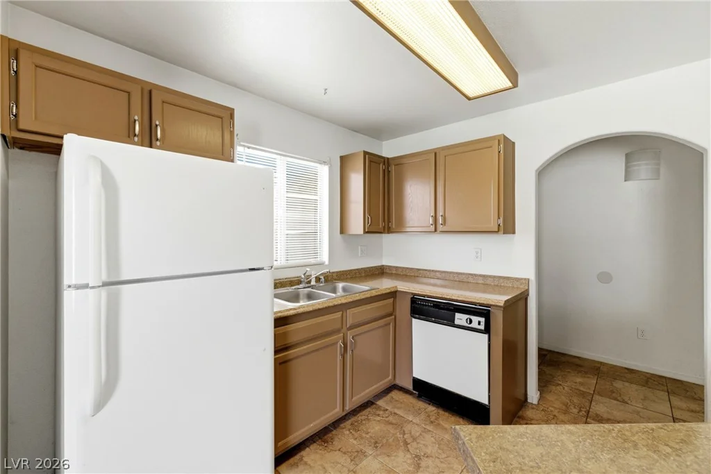 698 Racetrack, Henderson, NV 89015