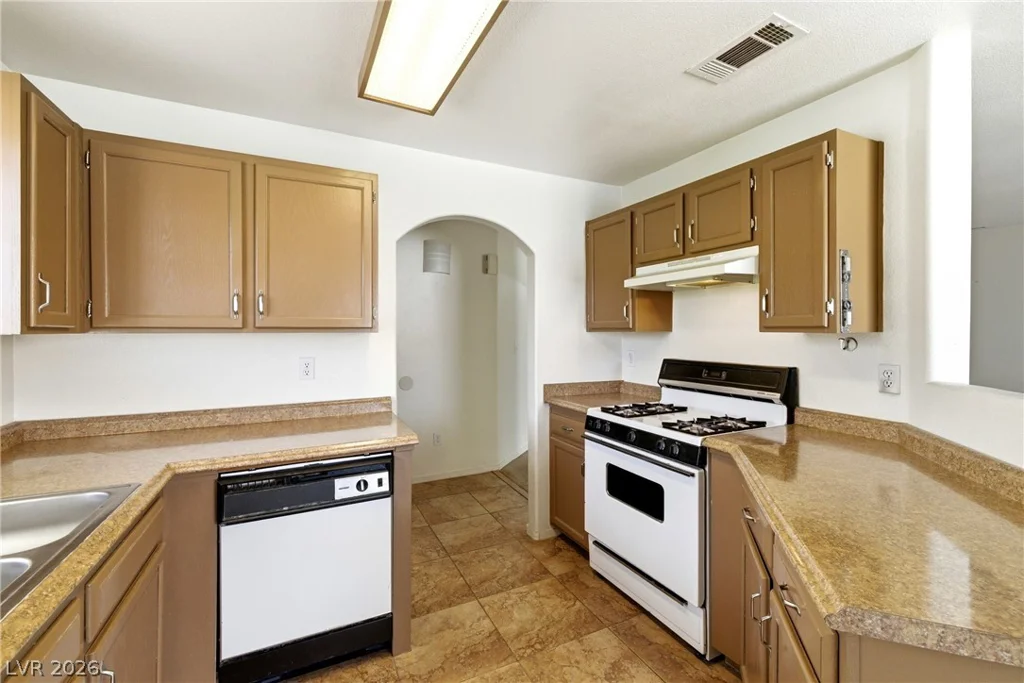698 Racetrack, Henderson, NV 89015