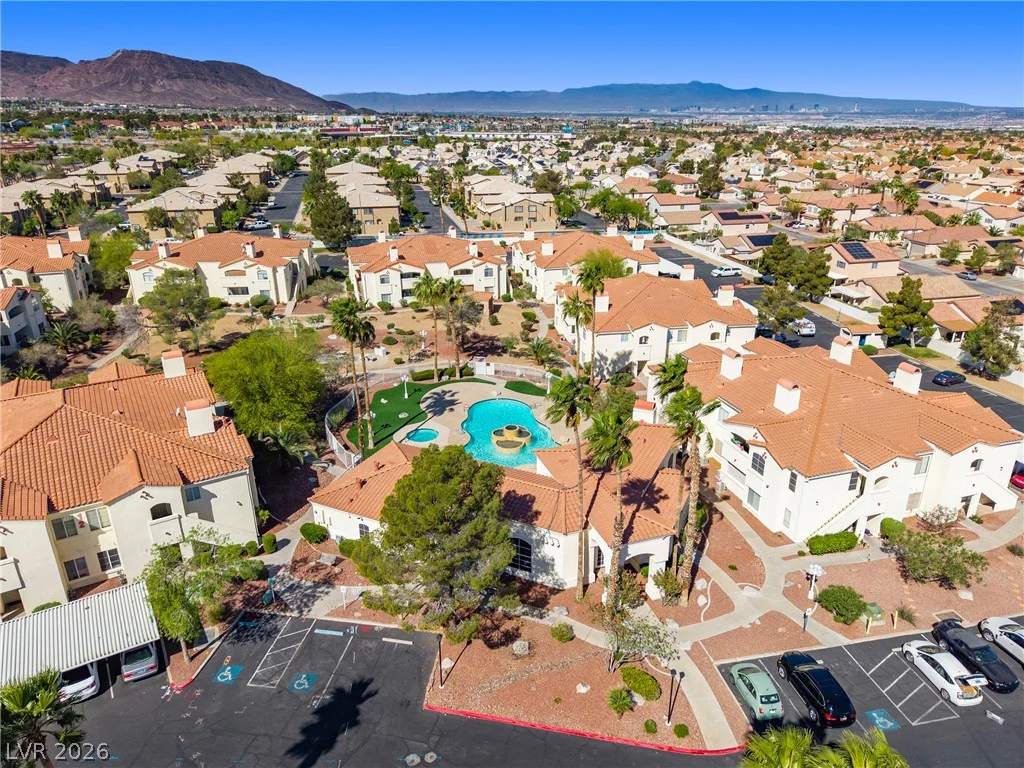 698 Racetrack, Henderson, NV 89015