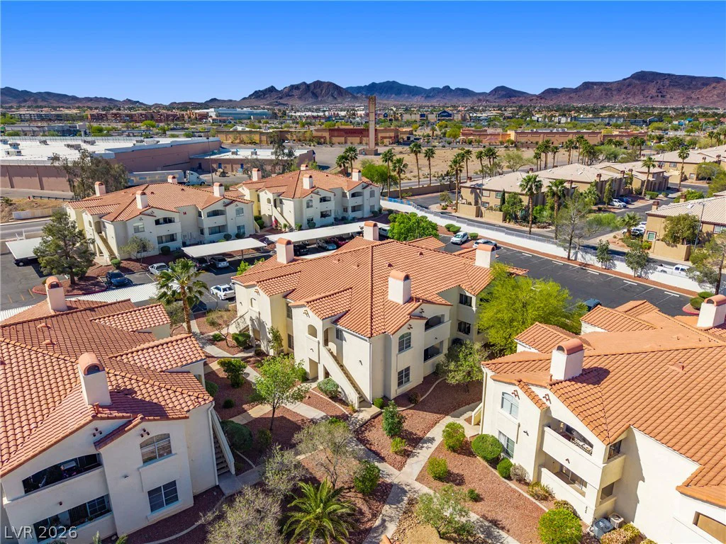 698 Racetrack, Henderson, NV 89015